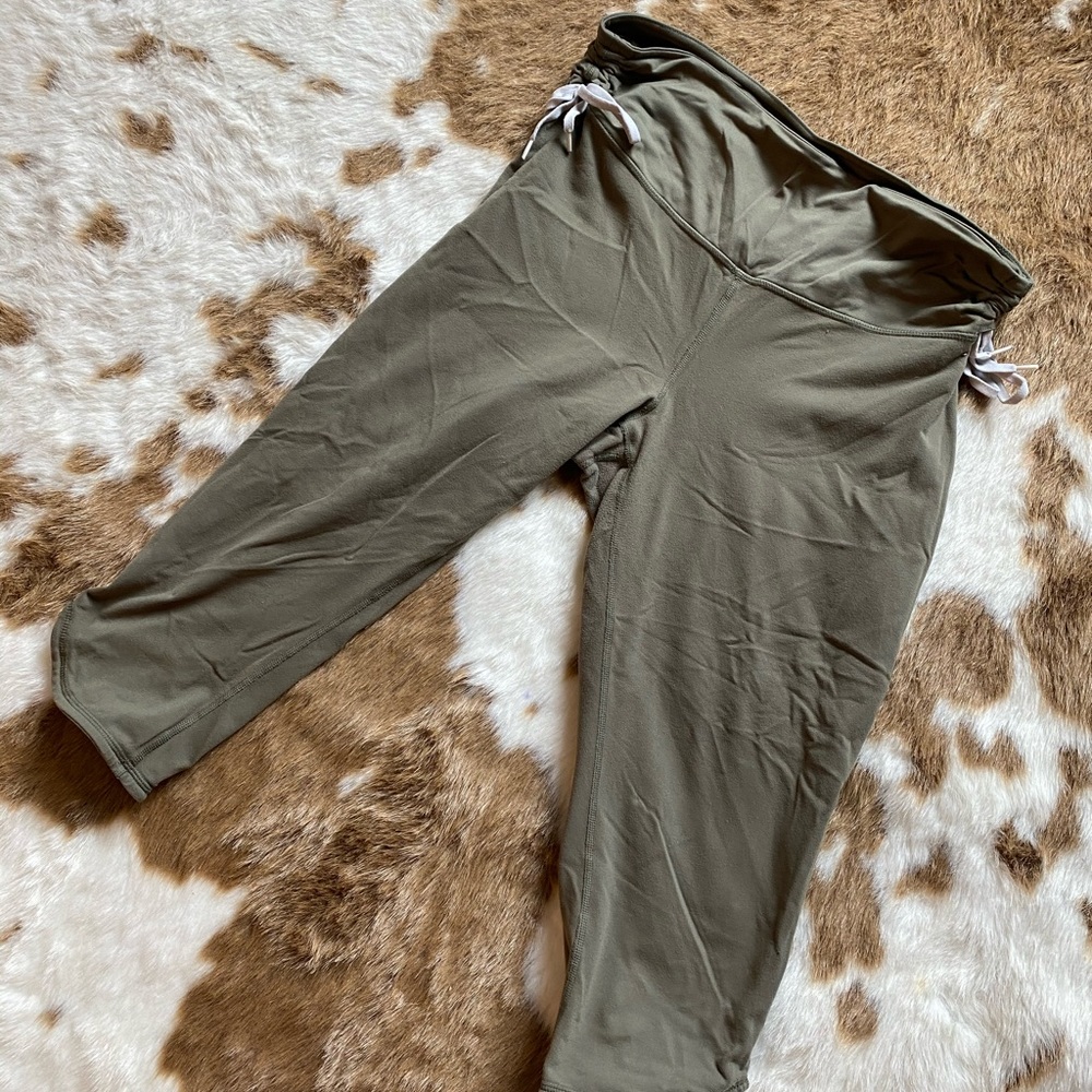 Capri lulu leggings- olive green